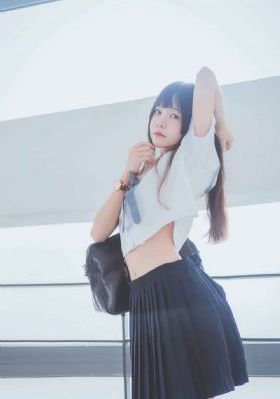 国产上市服装公司_BD超清免费观看