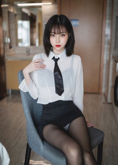 欧美搞笑头像女生头像_超清全集免费观看