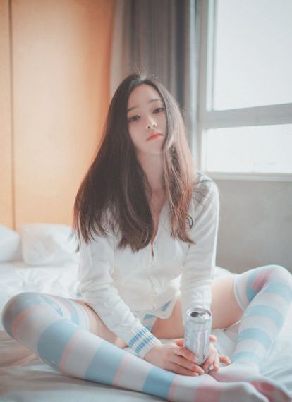 精品av熟女一区二区偷窥禾_BD韩语免费高清观看